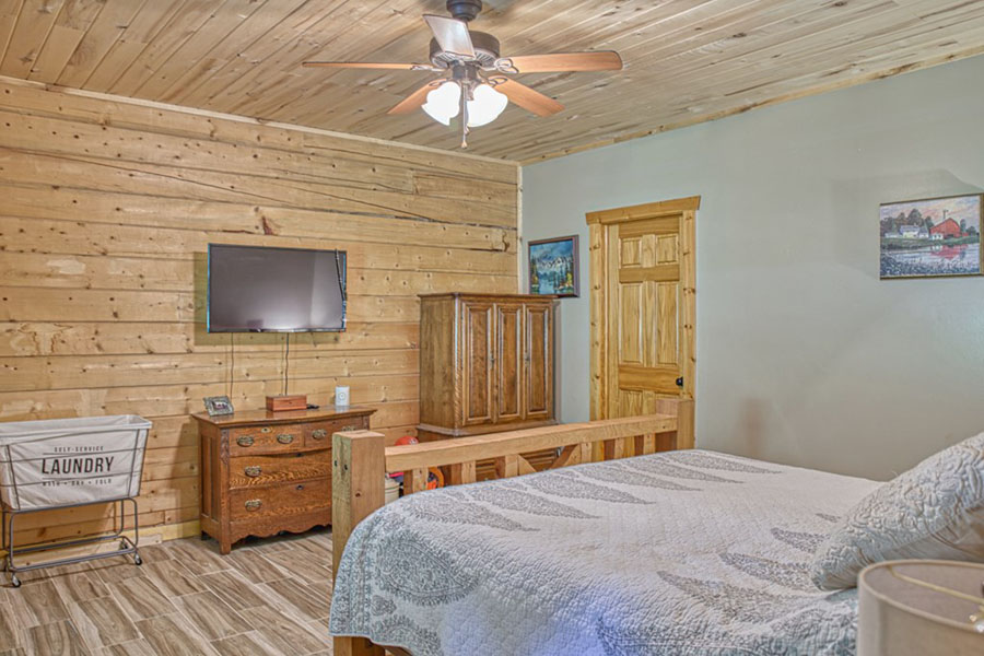 Homestead Property - 4.1 acres - Log home with 3 bedroom, 2.5 baths, 20 mins. from Cookeville - Image 21