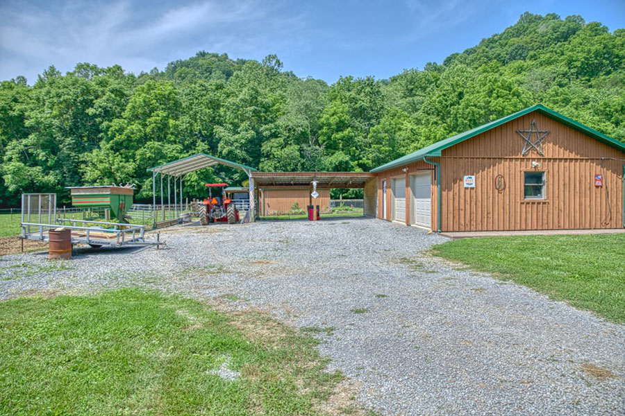 Homestead Property - 4.1 acres - Log home with 3 bedroom, 2.5 baths, 20 mins. from Cookeville - Image 42