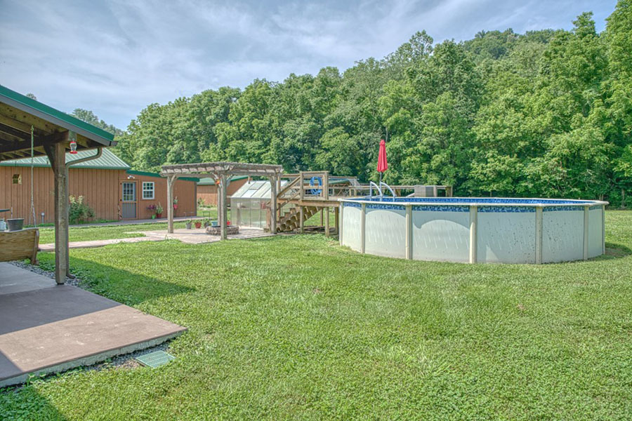 Homestead Property - 4.1 acres - Log home with 3 bedroom, 2.5 baths, 20 mins. from Cookeville - Image 46