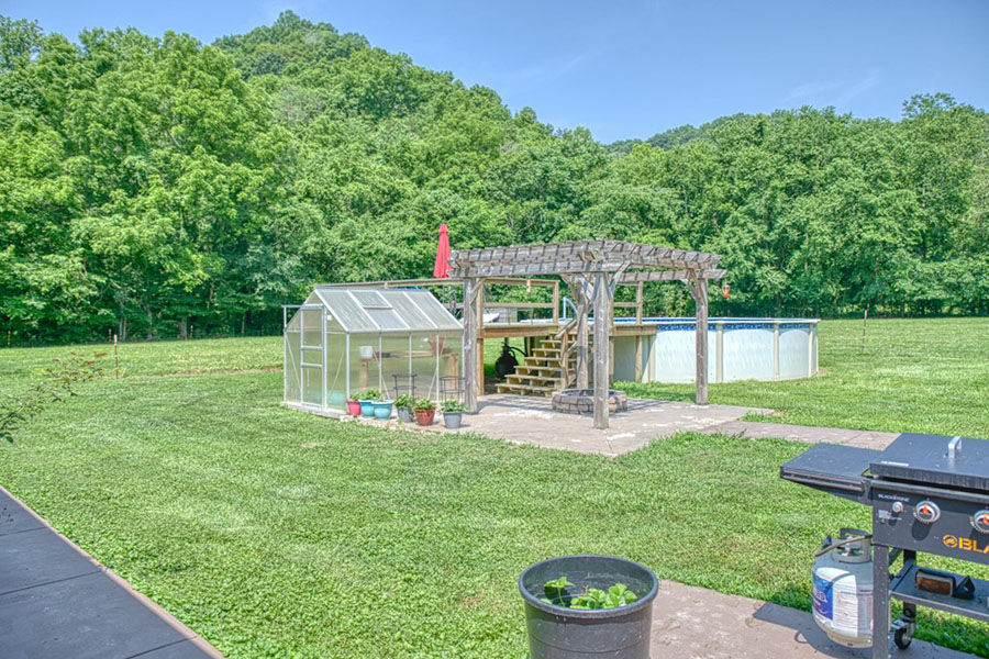 Homestead Property - 4.1 acres - Log home with 3 bedroom, 2.5 baths, 20 mins. from Cookeville - Image 48