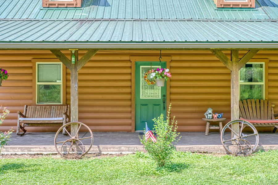 Homestead Property - 4.1 acres - Log home with 3 bedroom, 2.5 baths, 20 mins. from Cookeville - Image 7