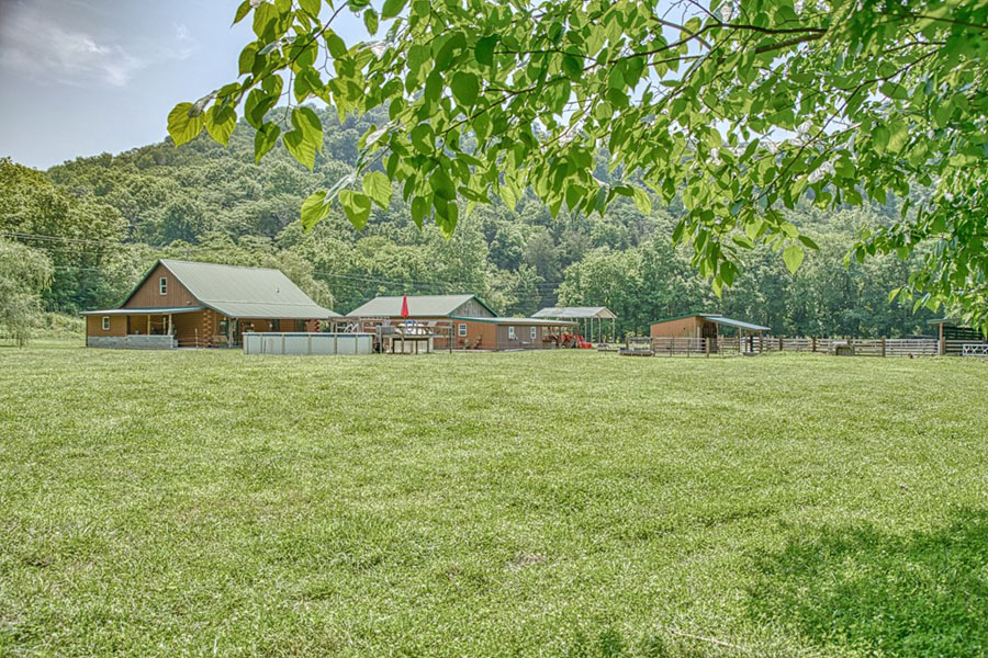 Homestead Property - 4.1 acres - Log home with 3 bedroom, 2.5 baths, 20 mins. from Cookeville - Image 53