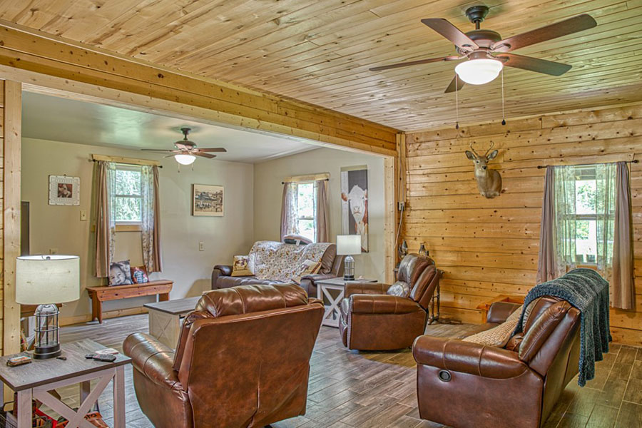 Homestead Property - 4.1 acres - Log home with 3 bedroom, 2.5 baths, 20 mins. from Cookeville - Image 10