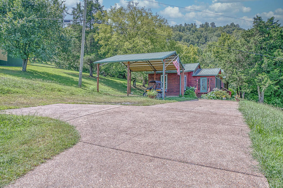 Darling Log-sided Home in Historic Granville! - Image 2