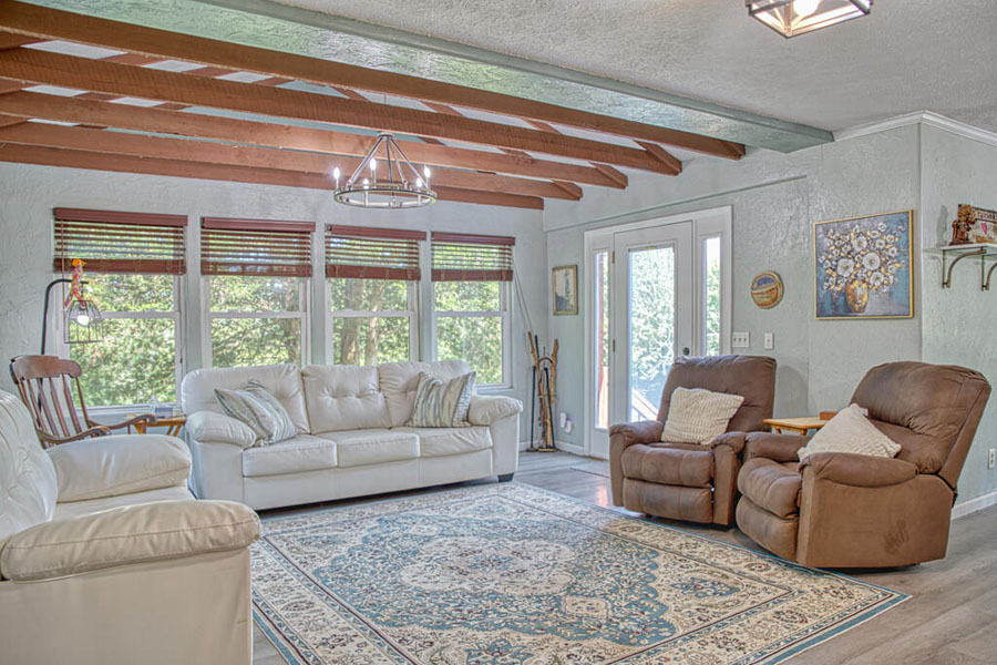 Darling Log-sided Home in Historic Granville! - Image 9