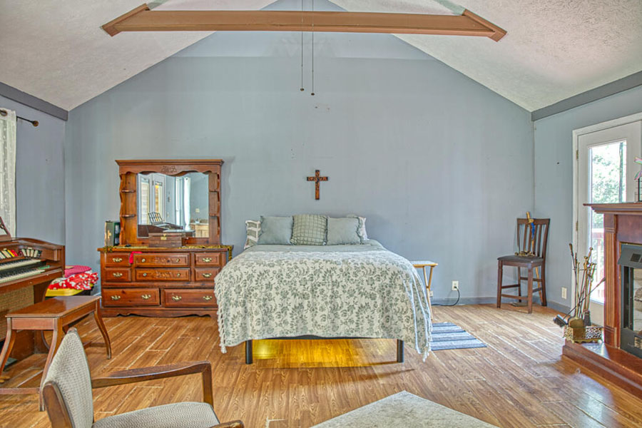 Darling Log-sided Home in Historic Granville! - Image 16